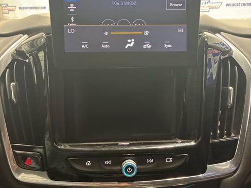 Used 2020 Chevrolet Traverse LT image 33