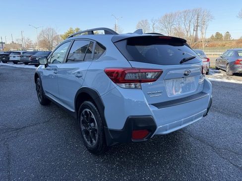 Used 2021 Subaru Crosstrek 2.0i Premium image 3