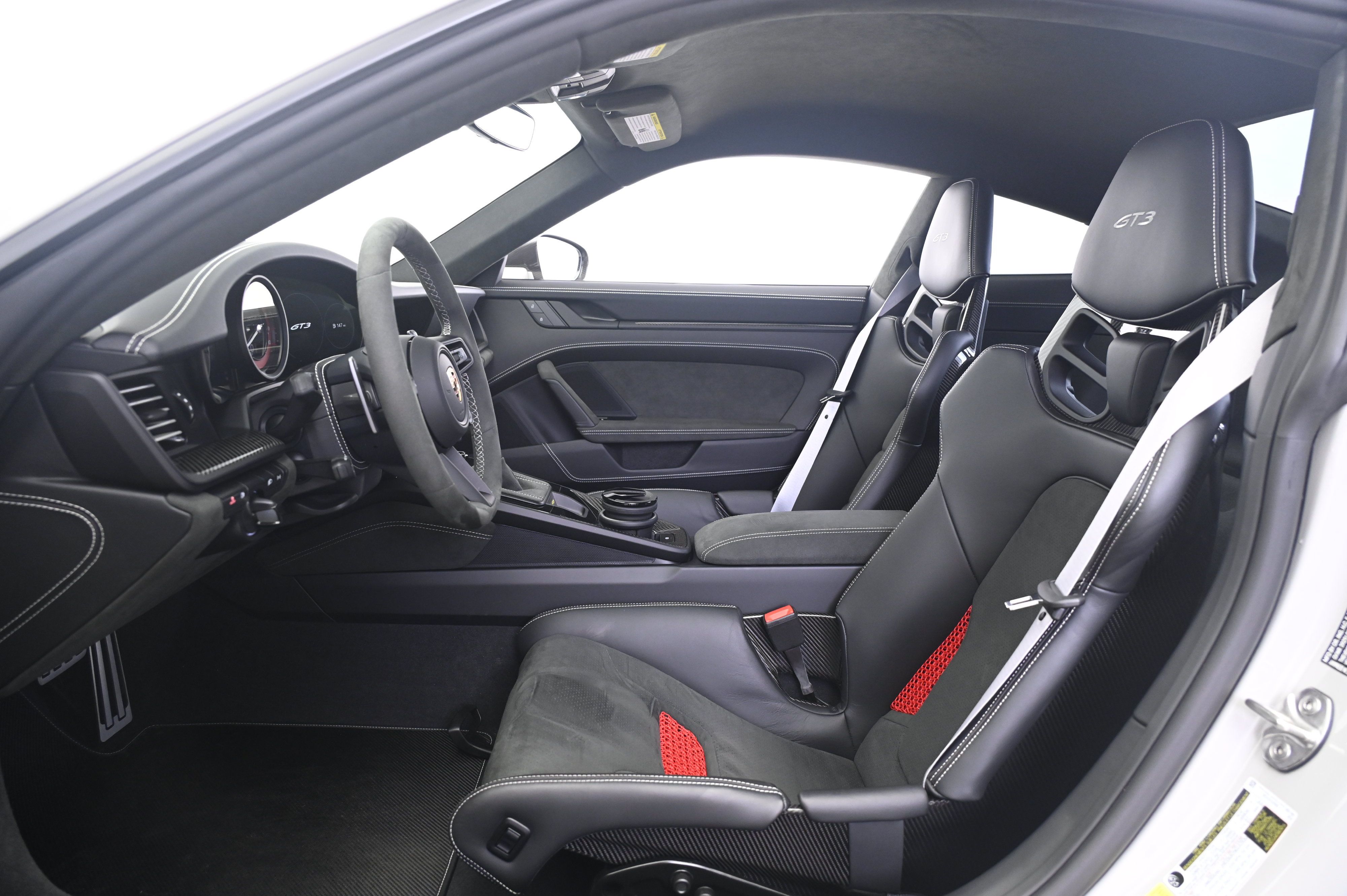 Used 2024 Porsche 911 GT3 RWD image 25