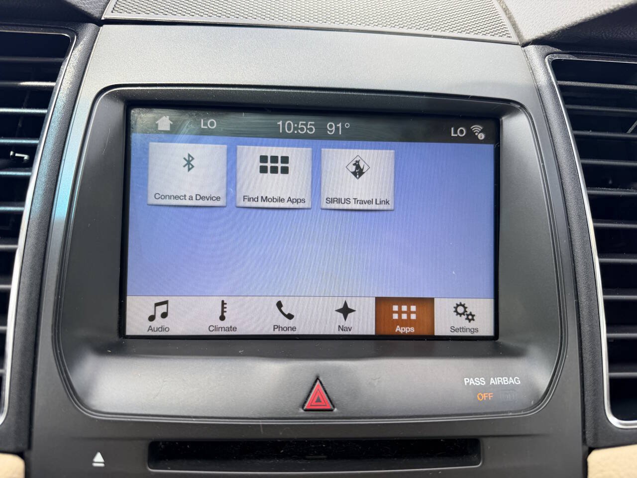Used 2017 Ford Taurus SEL w/ Equipment Group 201A FWD image 27