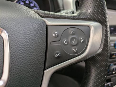 Used 2023 GMC Terrain SLE w/ Driver Convenience Package image 17