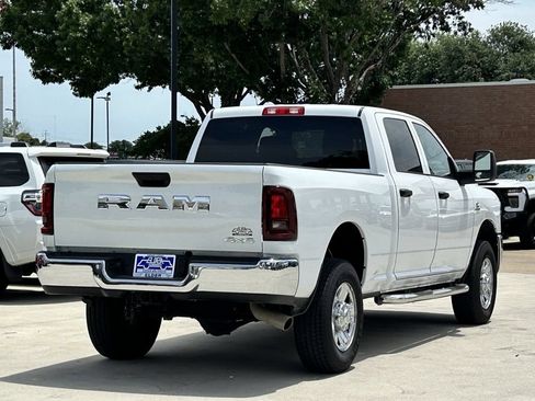 Used 2025 RAM 2500 Tradesman w/ Chrome Appearance Group AWD/4WD image 4