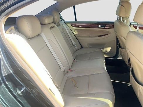 Used 2014 Hyundai Genesis 3.8 image 26