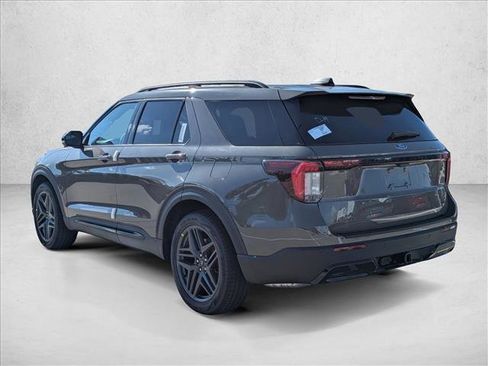 New 2026 Ford Explorer ST-Line w/ ST-Line Street Pack image 7