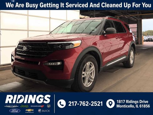 Used 2023 Ford Explorer XLT w/ Equipment Group 202A AWD/4WD image 1