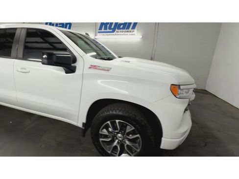 Certified 2024 Chevrolet Silverado 1500 RST AWD/4WD image 2