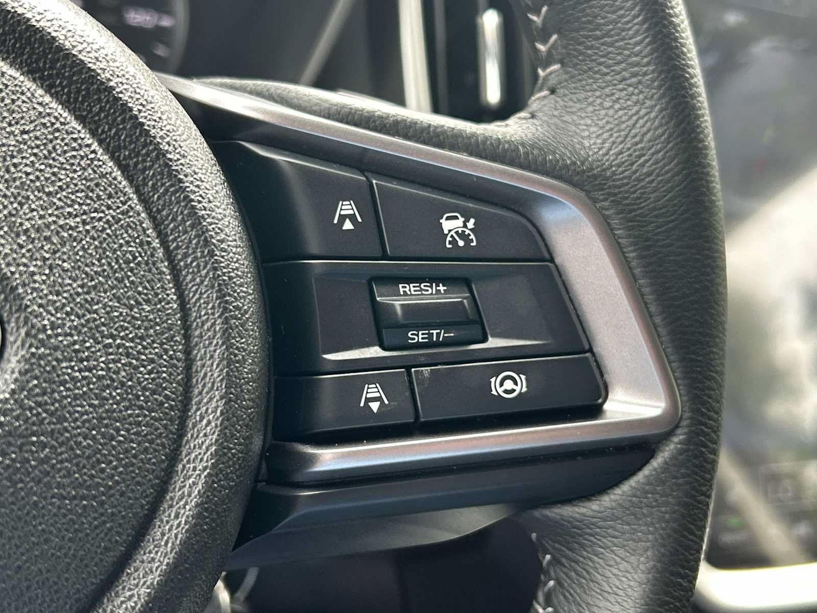 Used 2023 Subaru Ascent Premium AWD/4WD image 15