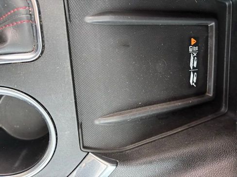 Used 2022 Chevrolet Traverse RS image 13