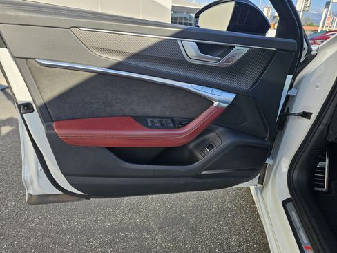 Used 2021 Audi S6 Prestige w/ Prestige Package image 11