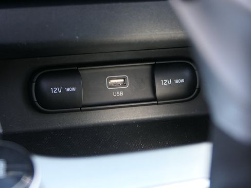 Used 2024 Kia Seltos LX AWD/4WD image 21