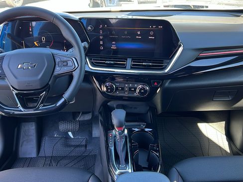 New 2026 Chevrolet Trax RS w/ Sunroof Package image 15