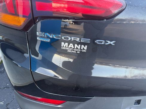 Used 2022 Buick Encore GX Preferred w/ Cold Weather Comfort Package image 8