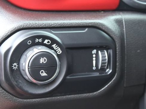 Used 2023 Jeep Gladiator Rubicon w/ LED Lighting Group AWD/4WD image 17