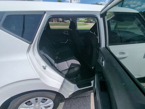 Used 2024 Kia Soul LX FWD image 4