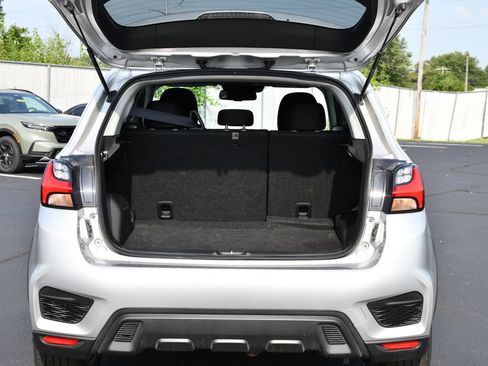Used 2025 Mitsubishi Outlander Sport ES AWD/4WD image 28