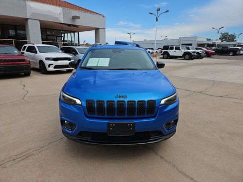 Used 2023 Jeep Cherokee Altitude Lux AWD/4WD image 6