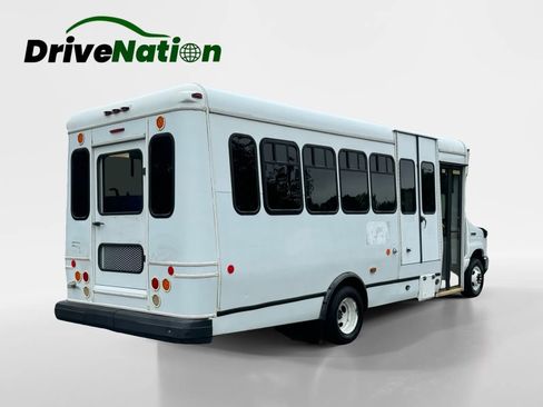 Used 2015 Ford E-450 and Econoline 450 Super Duty w/ Shuttle Bus Prep Package image 4