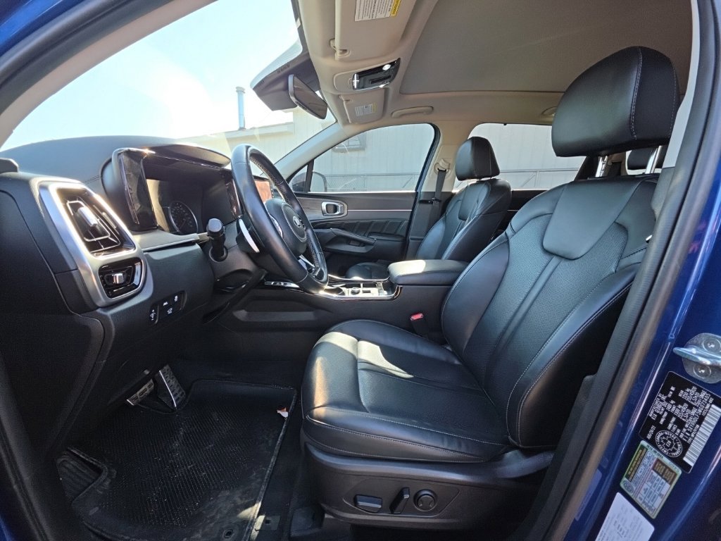 Used 2021 Kia Sorento EX AWD/4WD image 11