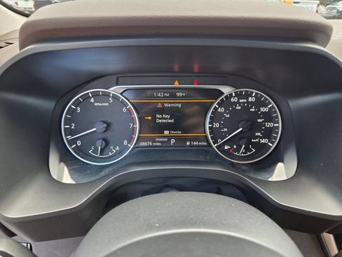 Used 2022 Nissan Rogue SV FWD image 31