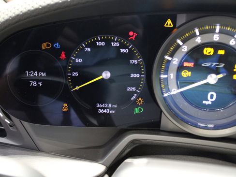 Used 2022 Porsche 911 GT3 image 21