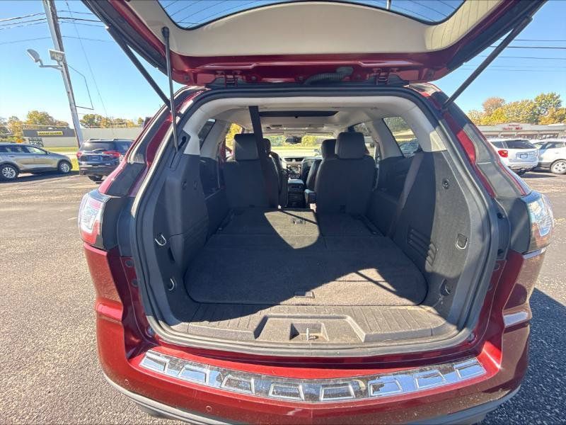 Used 2015 Chevrolet Traverse LTZ FWD image 18