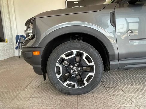 Used 2024 Ford Bronco Sport Outer Banks w/ Tech Package AWD/4WD image 32