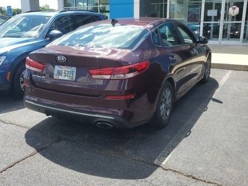 Used 2020 Kia Optima LX FWD image 2