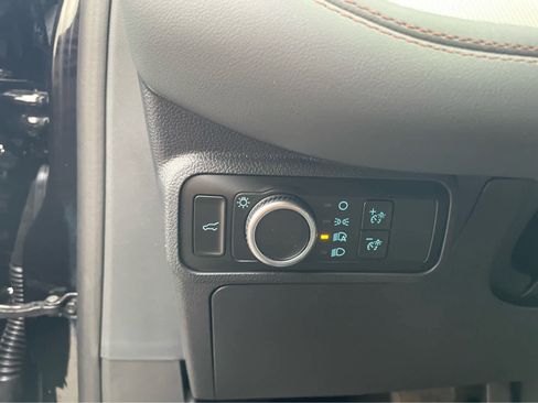 Used 2026 Ford Explorer Active image 13