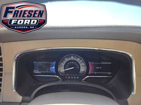 Used 2017 Lincoln Navigator L Select AWD/4WD image 17