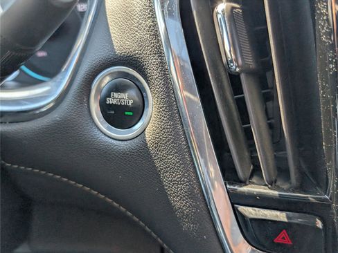 Used 2023 Chevrolet Traverse LT w/ LT Premium Package image 30