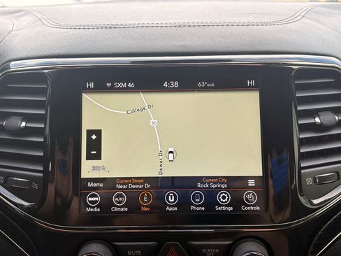 Used 2021 Jeep Grand Cherokee High Altitude AWD/4WD image 23