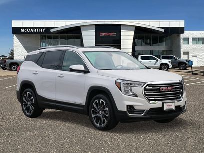 Used 2023 GMC Terrain SLT w/ Infotainment Package II
