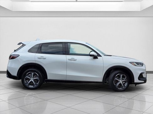 Certified 2023 Honda HR-V EX-L image 4