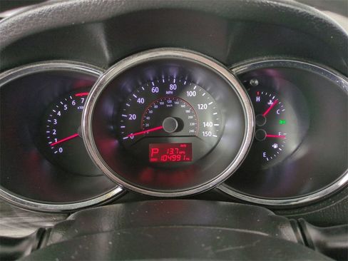 Used 2013 Kia Sorento LX image 29