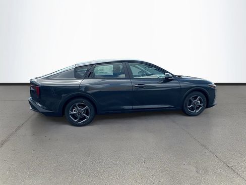 New 2026 Kia K4 FWD image 8