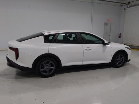 Used 2025 Kia K4 FWD image 10