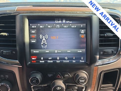 Used 2018 RAM 3500 Laramie w/ Convenience Group image 17