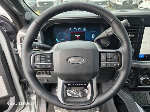 New 2026 Ford F250 Platinum w/ FX4 Off-Road Package image 25