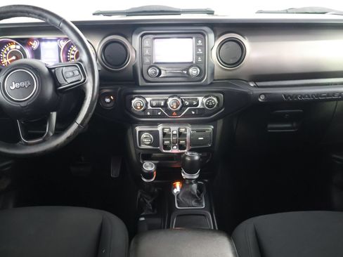 Used 2019 Jeep Wrangler Unlimited Sport S AWD/4WD image 24