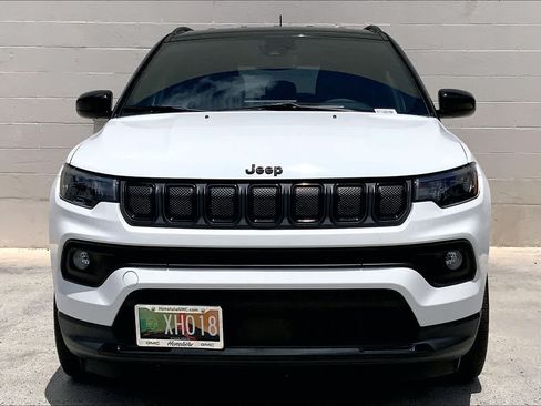 Used 2022 Jeep Compass Latitude FWD image 6