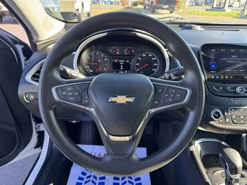 Used 2024 Chevrolet Malibu LT image 14