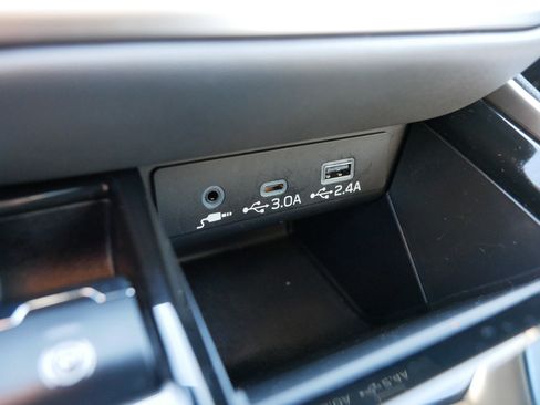 Used 2025 Subaru Outback Onyx Edition image 33