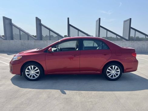 Used 2012 Toyota Corolla LE FWD image 6