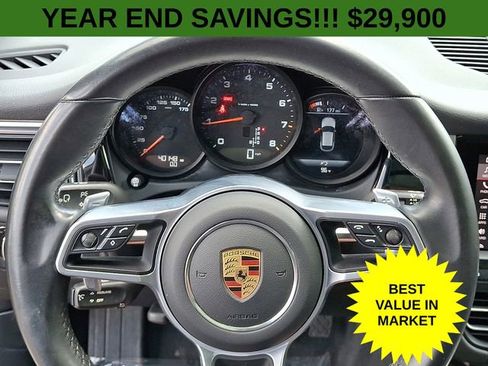 Used 2021 Porsche Macan image 24