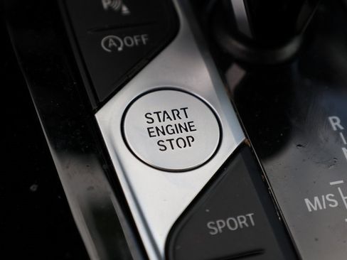 Used 2023 BMW X4 xDrive30i w/ M Sport Package image 29