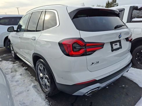 Used 2024 BMW X3 xDrive30i w/ Premium Package w/ZPA image 5