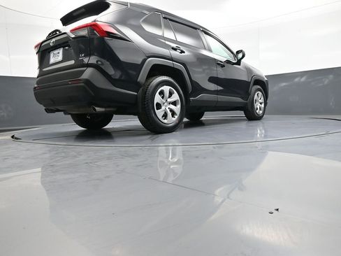 Used 2019 Toyota RAV4 LE w/ All Weather Liner Package AWD/4WD image 29