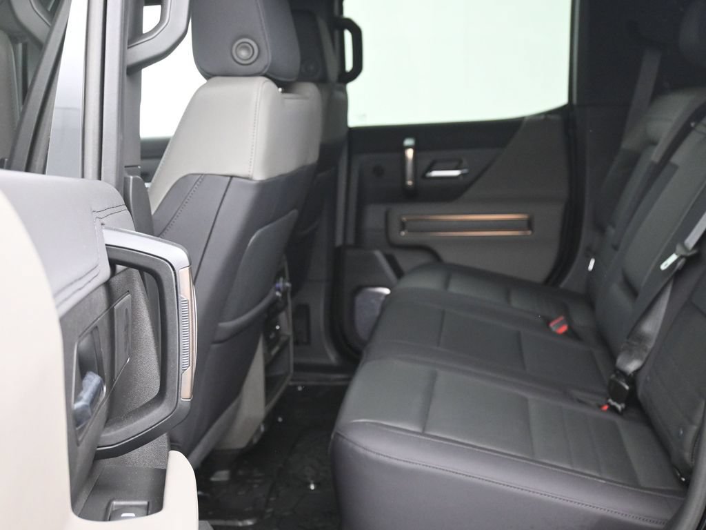 Used 2025 GMC Hummer EV 2X AWD/4WD image 13