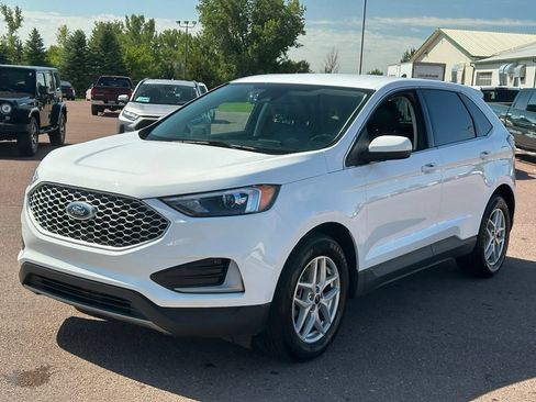 Used 2024 Ford Edge SEL AWD/4WD image 4