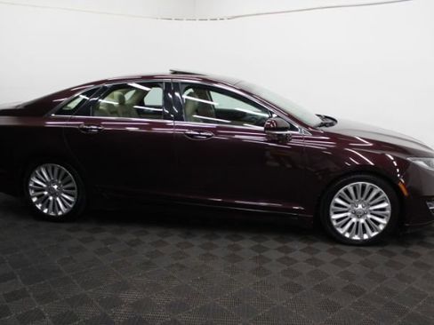 Used 2013 Lincoln MKZ Luxury image 4